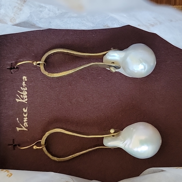 NIB Vance Kitira Pearl Earrings - Picture 2 of 5